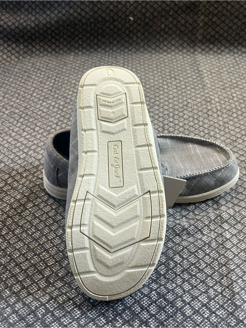 Cat & Jack Kids Gray Canvas Boat Shoes Size 1 Slip On NWT - Picture 6 of 6